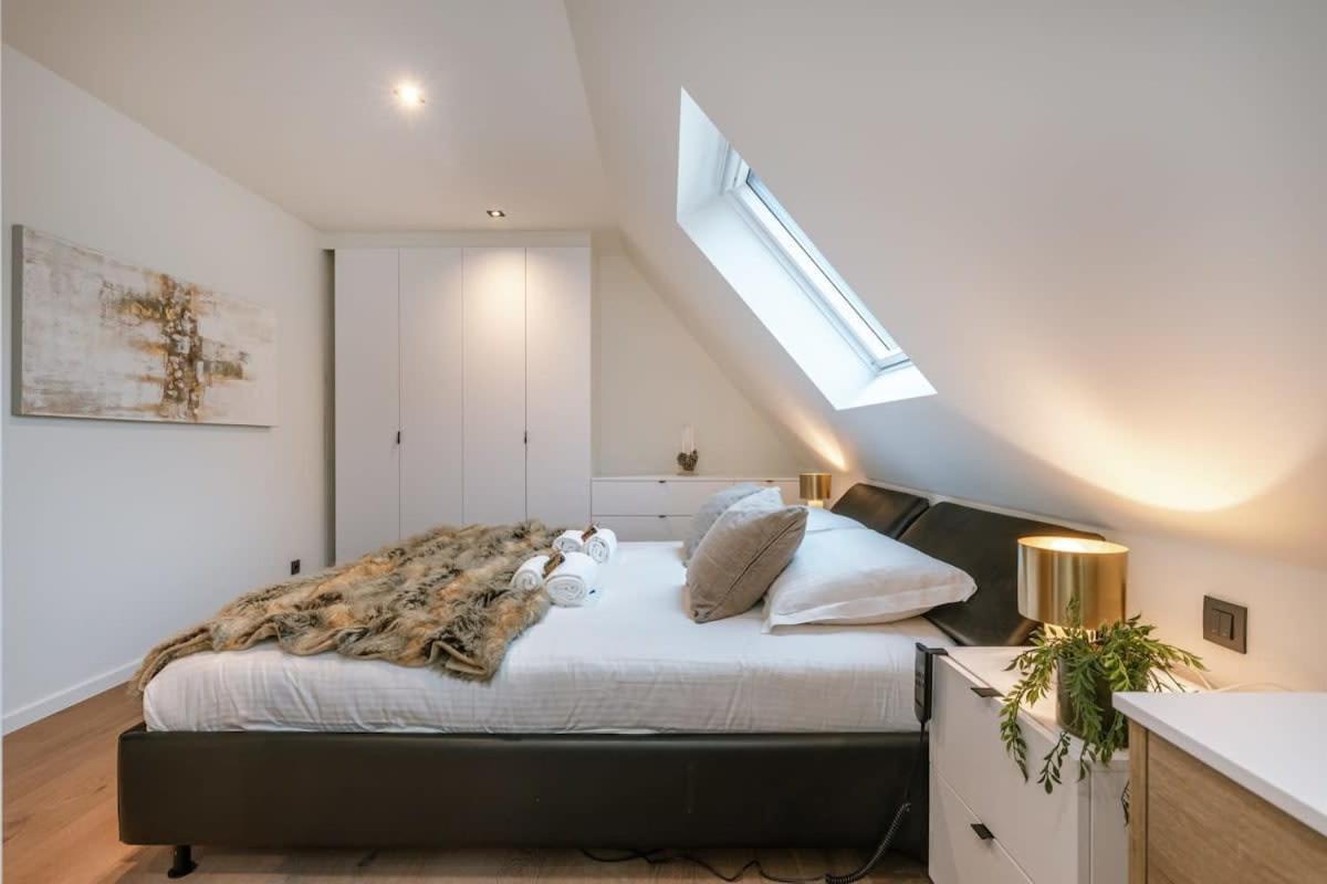 Huswell - Luxurious Apartment With Parking Beernem Eksteriør billede